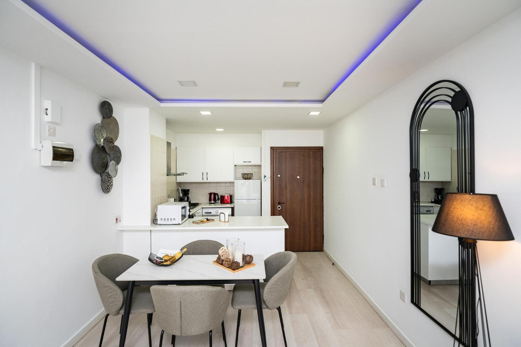 Lazuli Beach & Pool Apartment 501 Larnaca Exterior photo